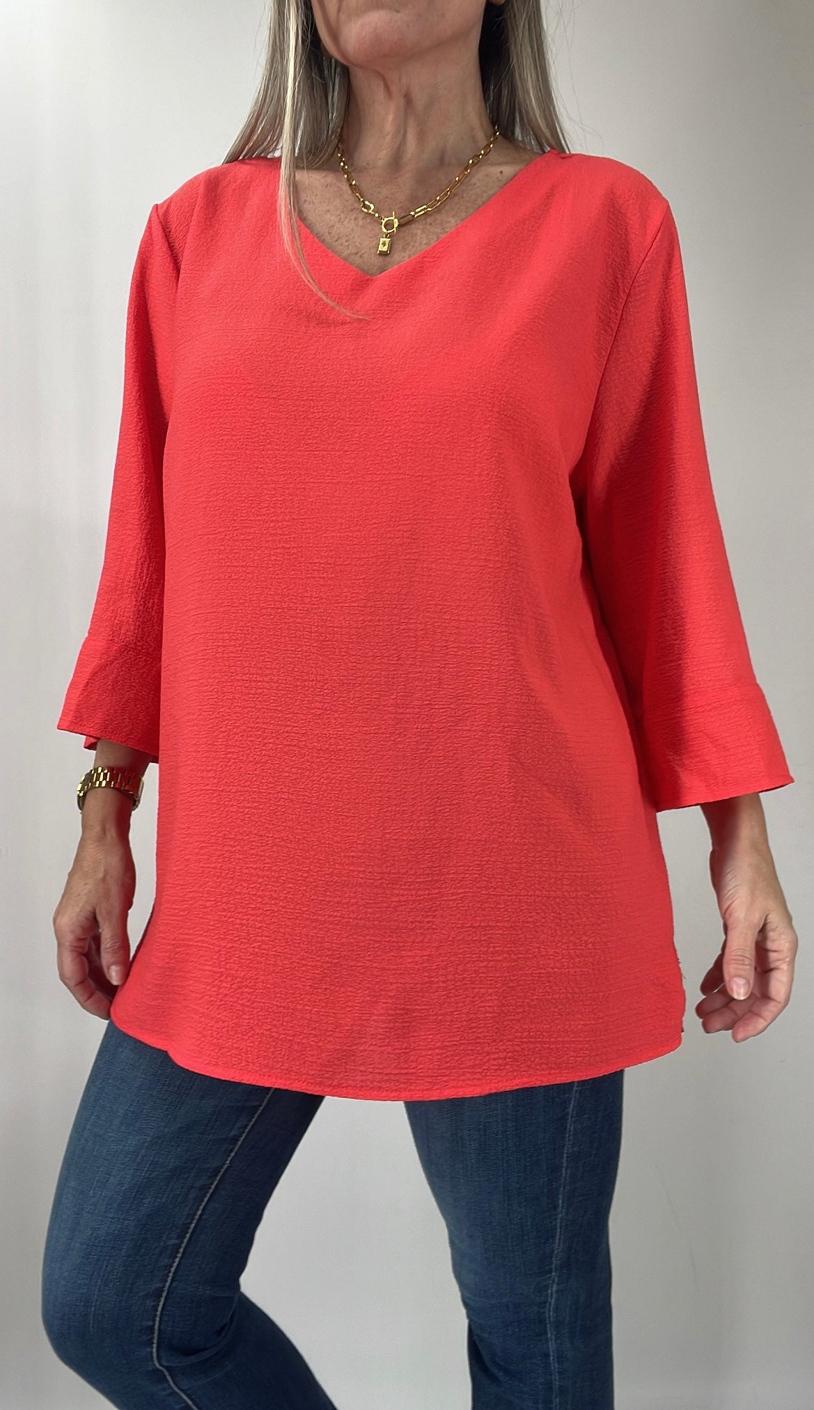 Blusa escote V tipo crepe