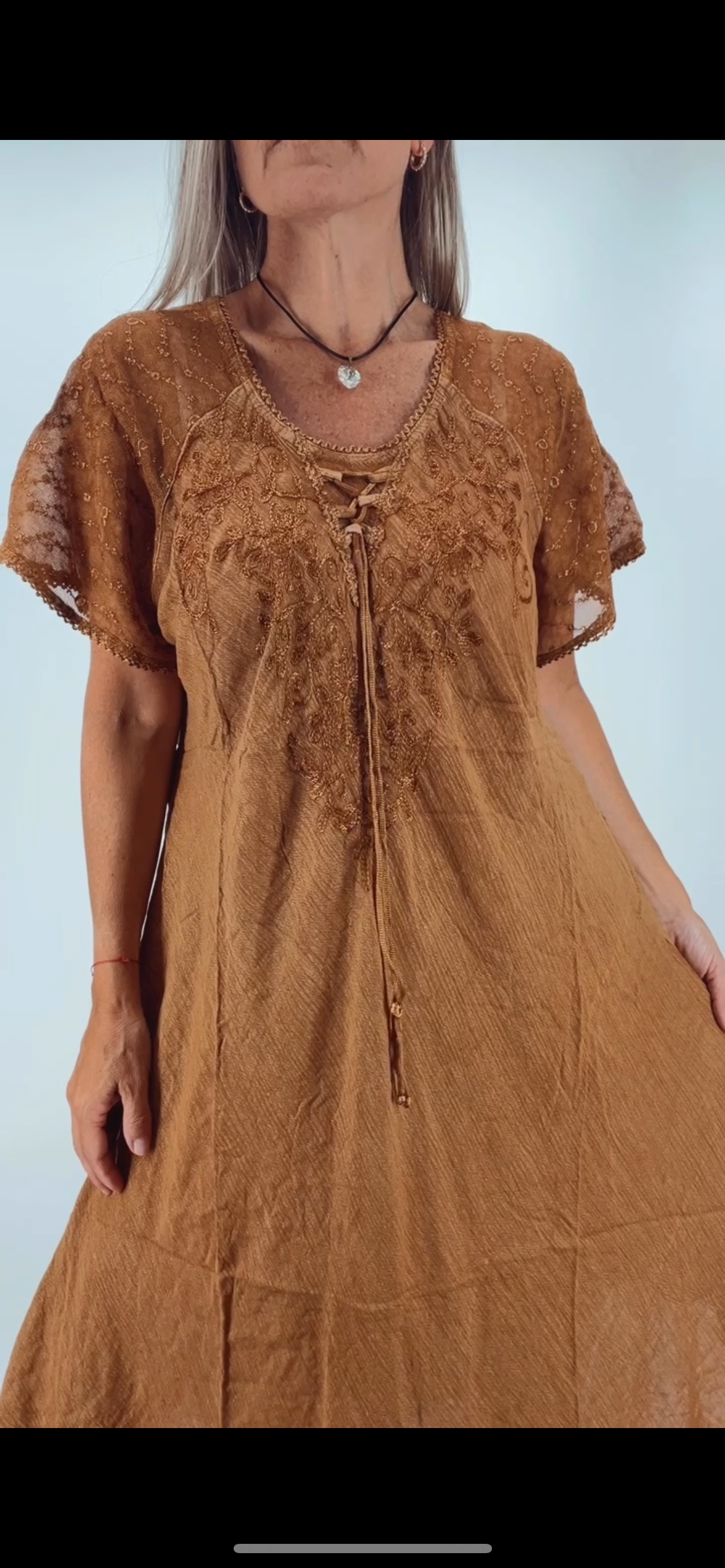 Vestido de la India bordado , manga transparente