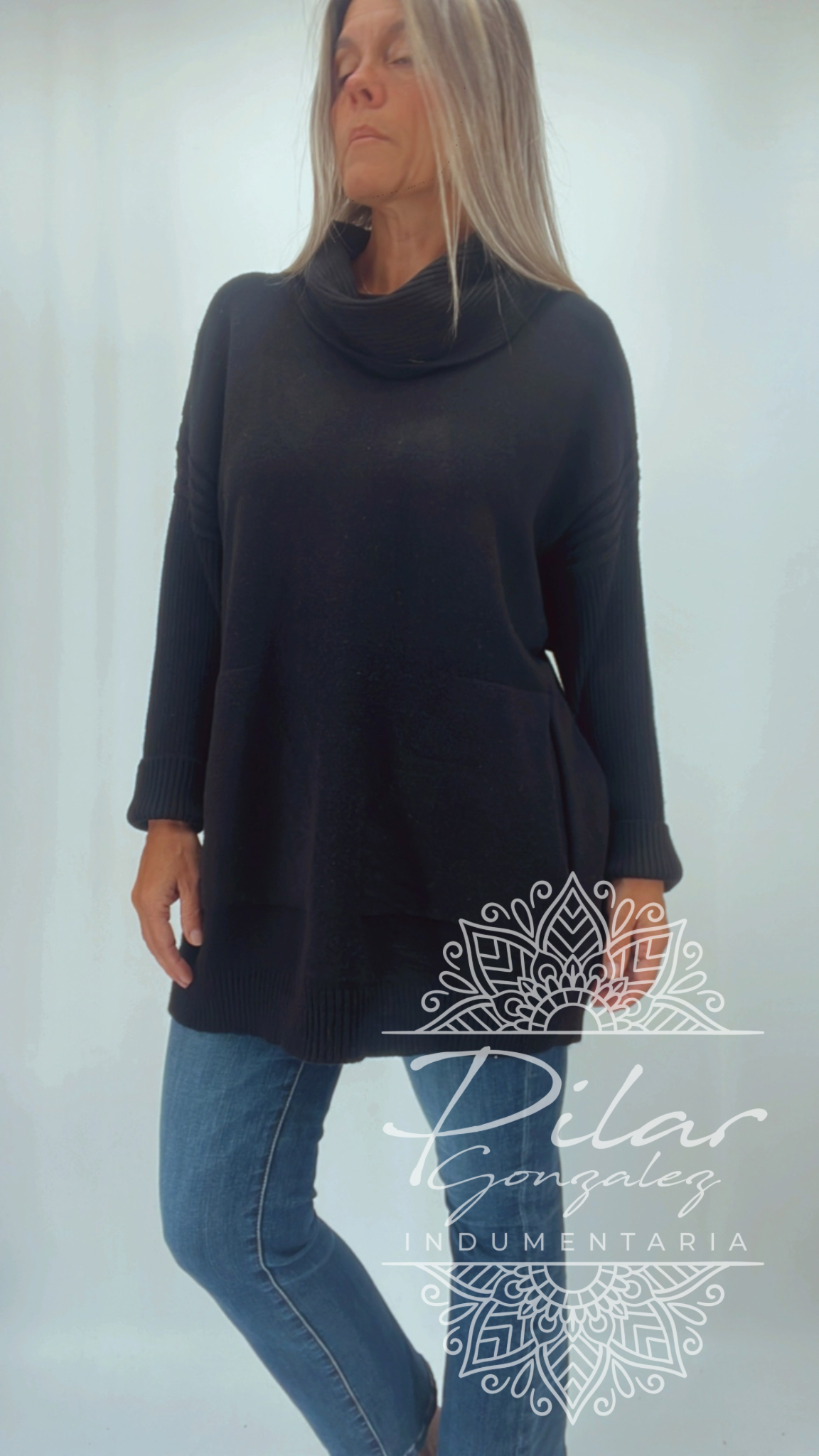 Polerón cuello volcado