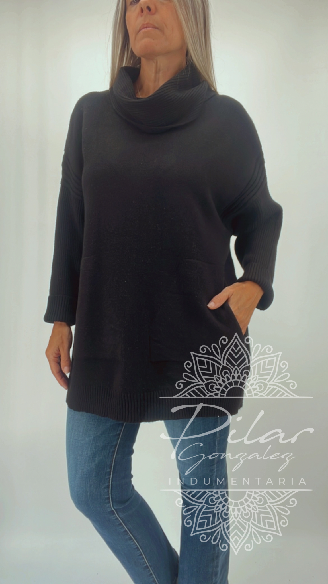 Polerón cuello volcado