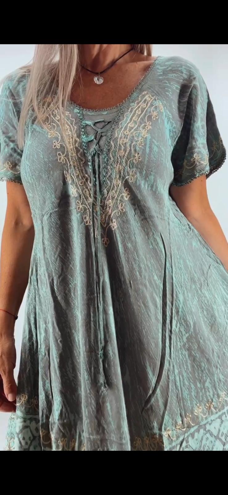 Vestido de la India bordado y estampado