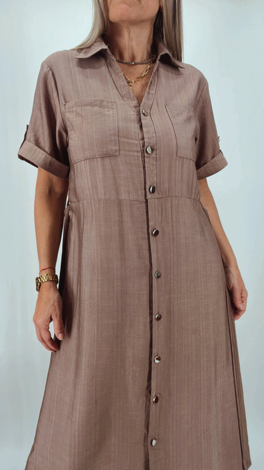 Vestido o camisola con botones