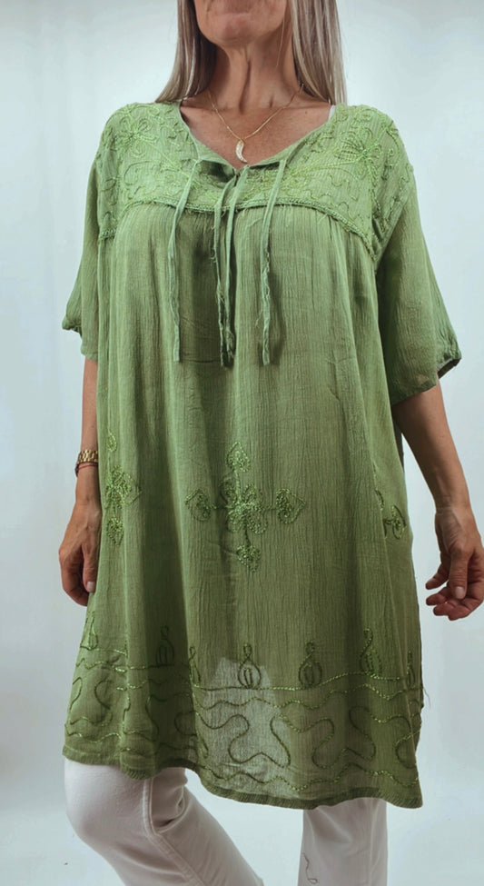 Blusa de la India en bambula bordada