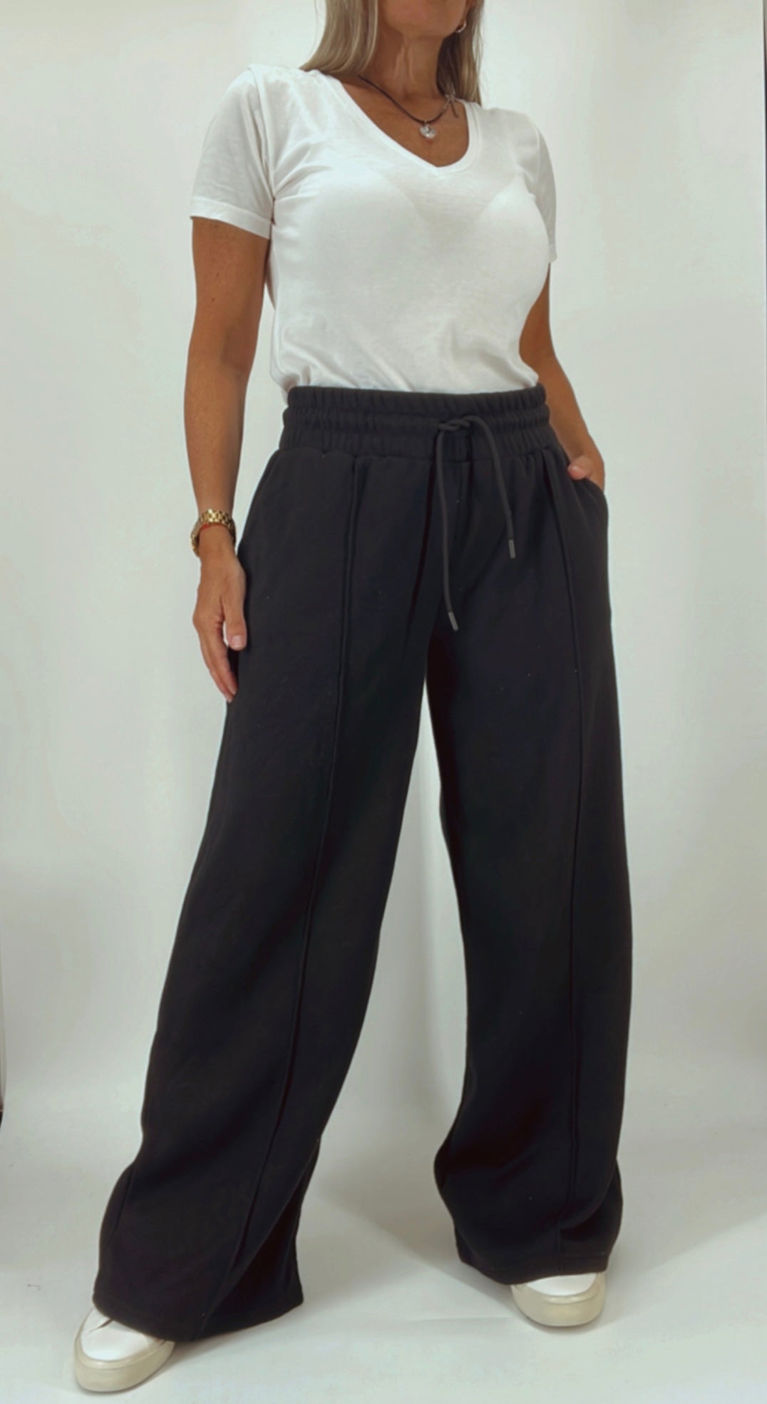 Pantalón deportivo ancho