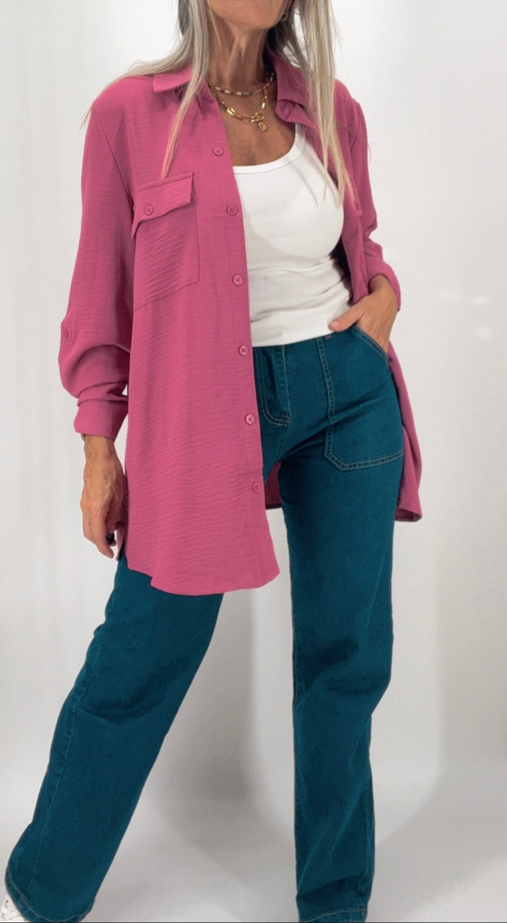 Camisa de textura suave y liviana