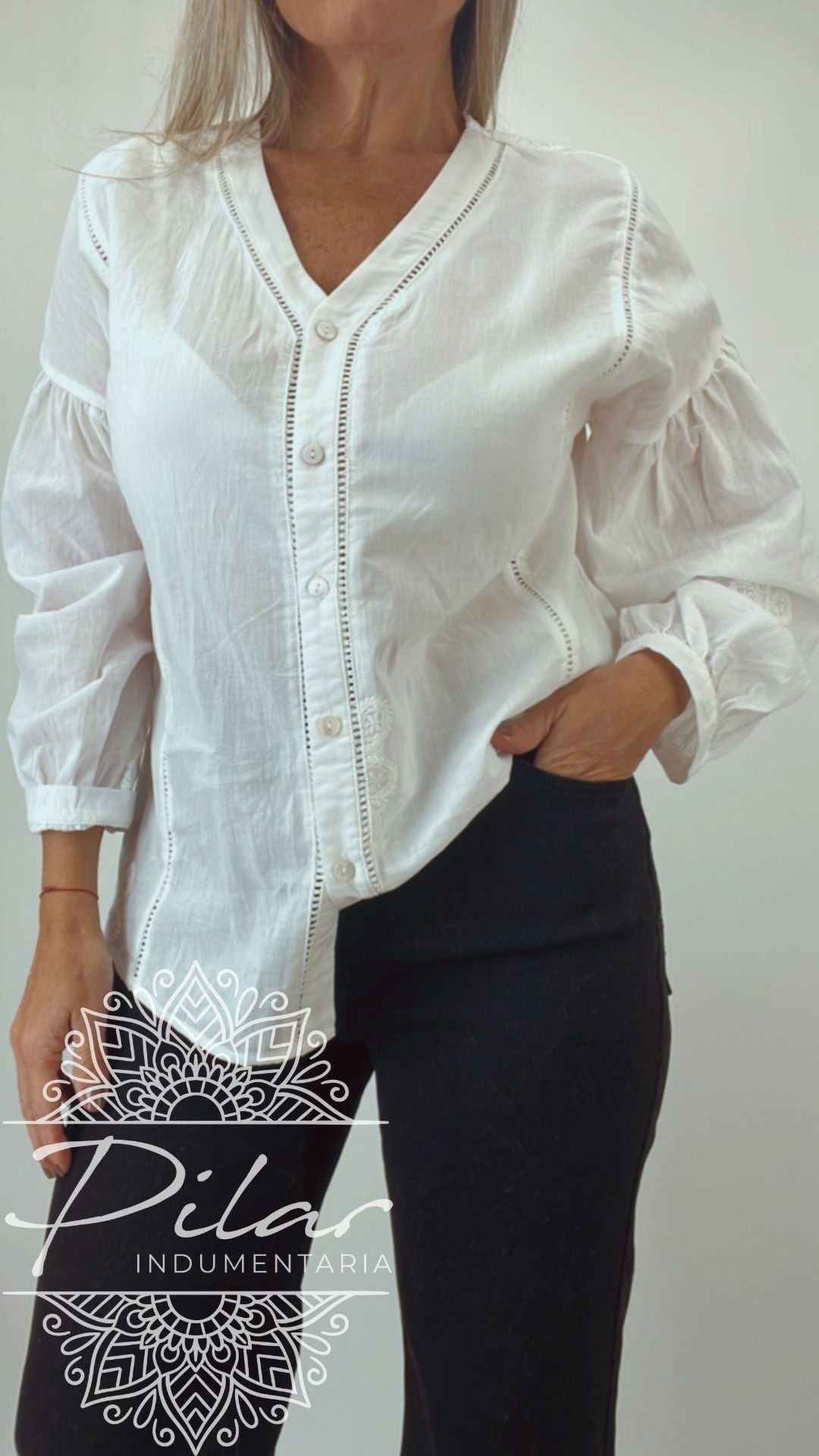 Camisa con detalles bordada