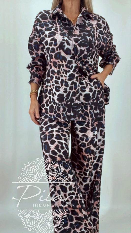 Conjunto animal print