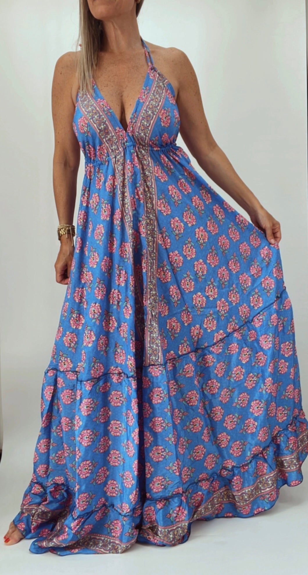 Vestido de la India en seda espalda descubierta