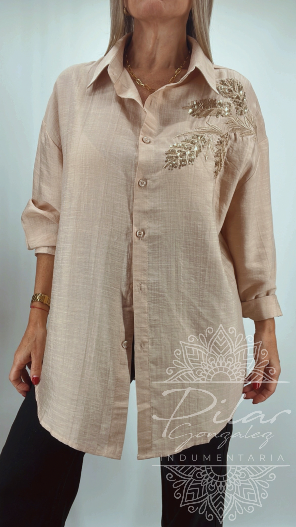 Camisa con bordado