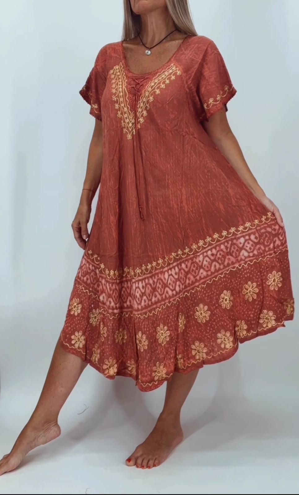 Vestido de la India bordado y estampado